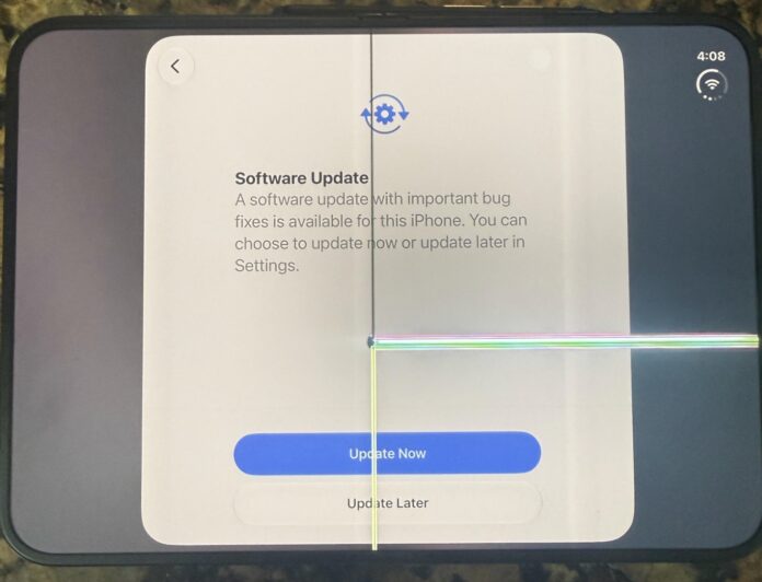 iphone-duo-apple-ios-cover-a97830-001 Early iPhone Duo Inner-Screen Crack Reports Put the Foldable Crease Under Scrutiny